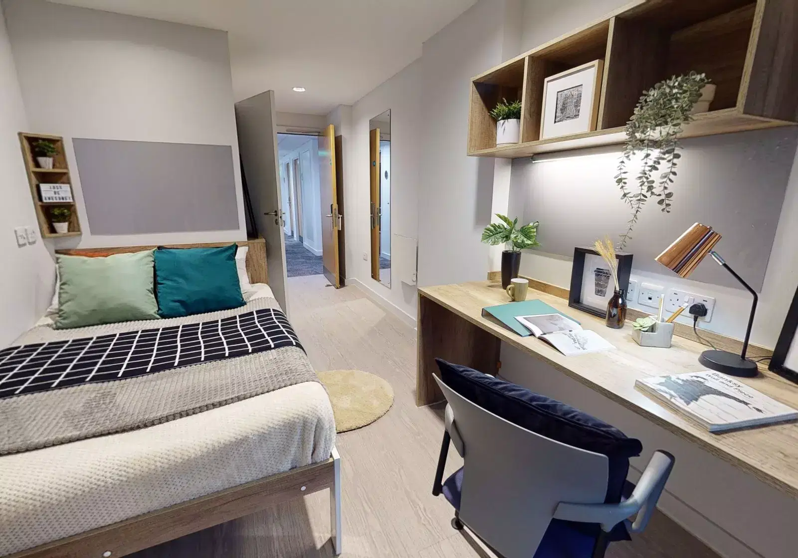 iQ Elgin Place, Glasgow – Silver En Suite