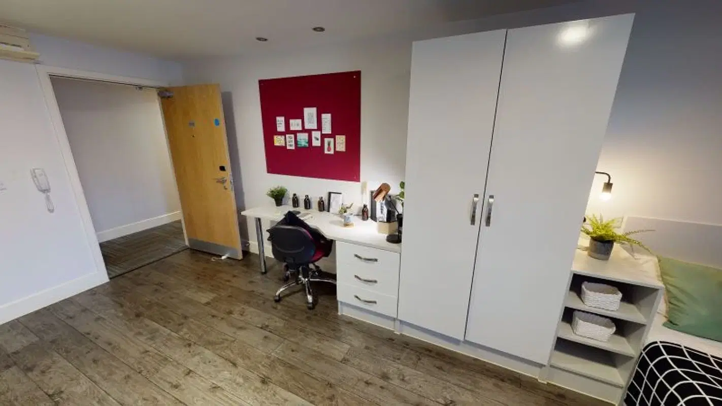 iQ Castings, Huddersfield – Silver Studio