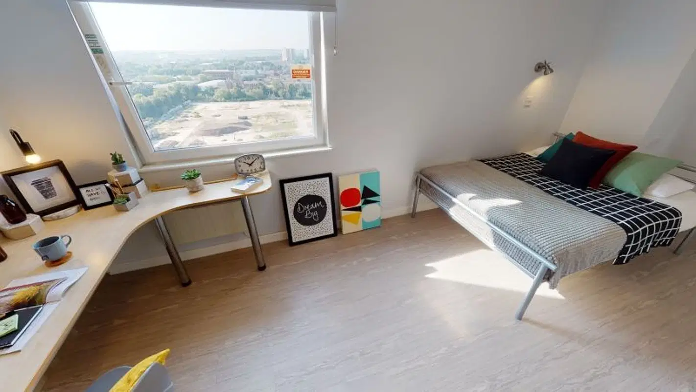 iQ Marsden House, Leeds – Silver En Suite Plus