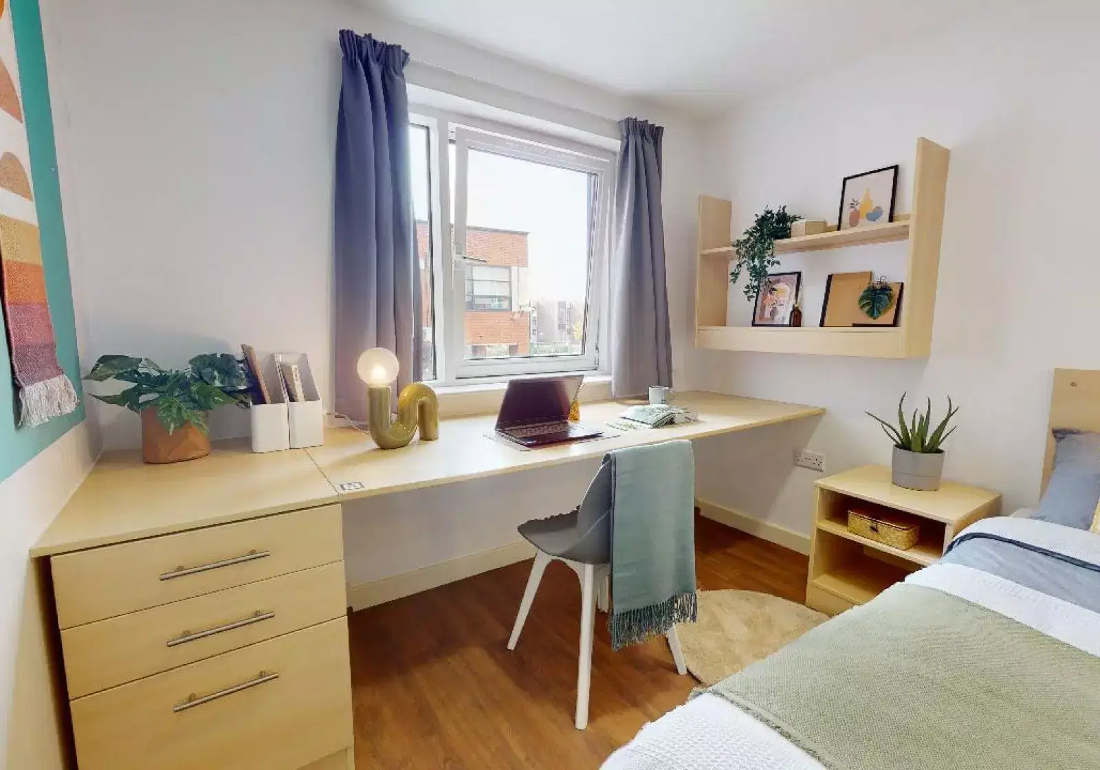iQ Pavilions, Lincoln – Bronze En Suite
