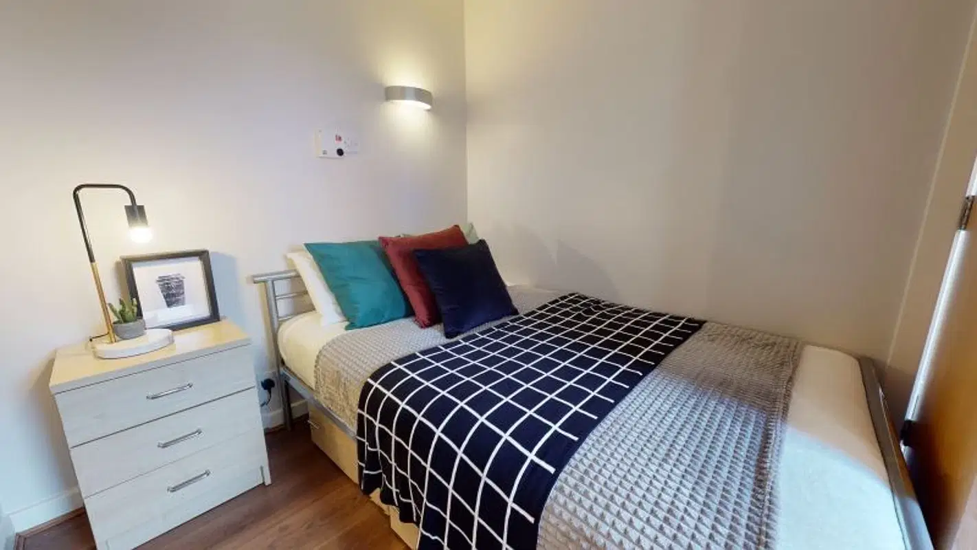 iQ Great Newton House, Liverpool – Silver 2 Bed Apartment