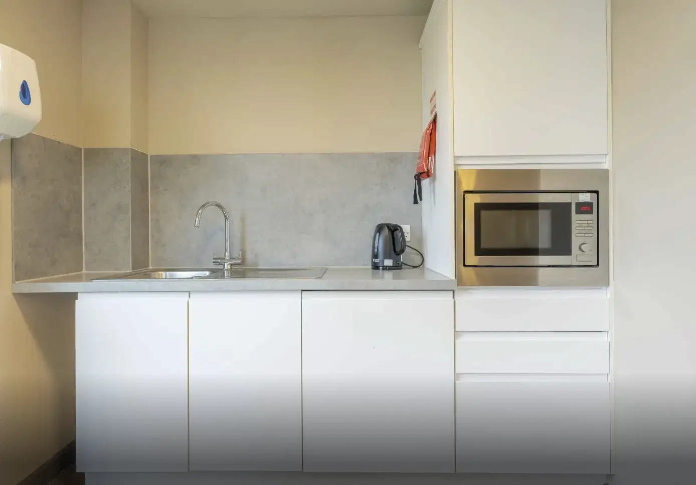 iQ Astor House, Plymouth – Kitchen