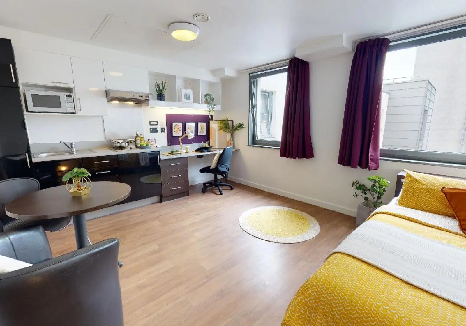 iQ Astor House, Plymouth – Gold Studio