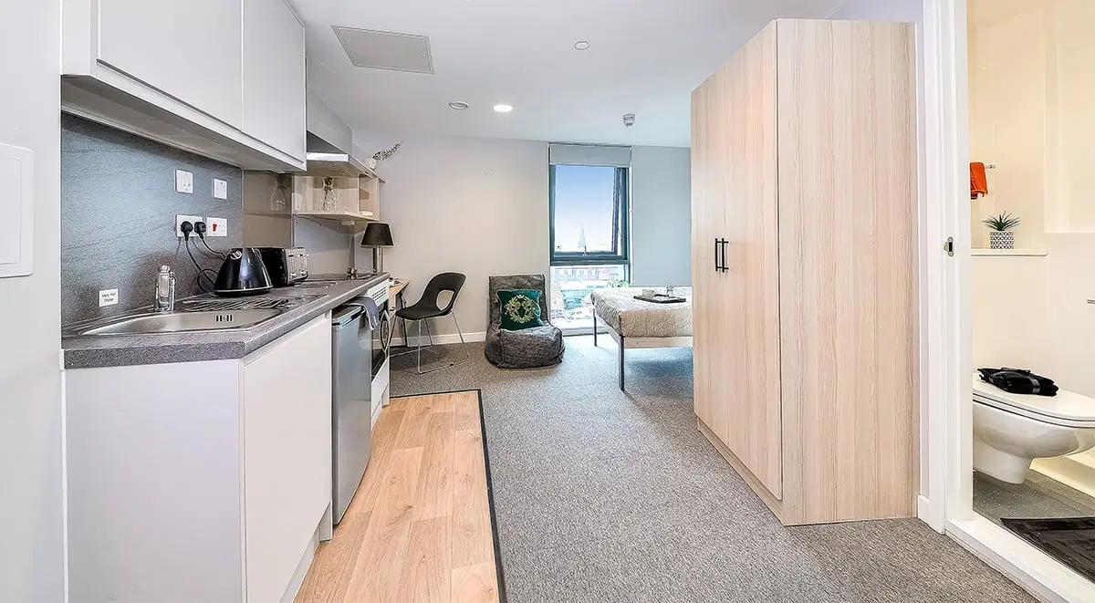 Straits Manor, Sheffield – Kitchen