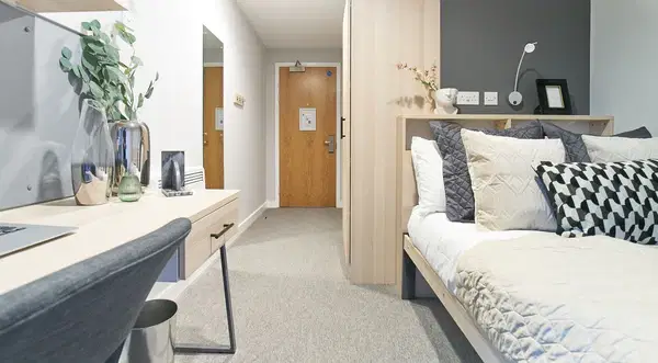 Straits Manor, Sheffield – Classic Ensuite