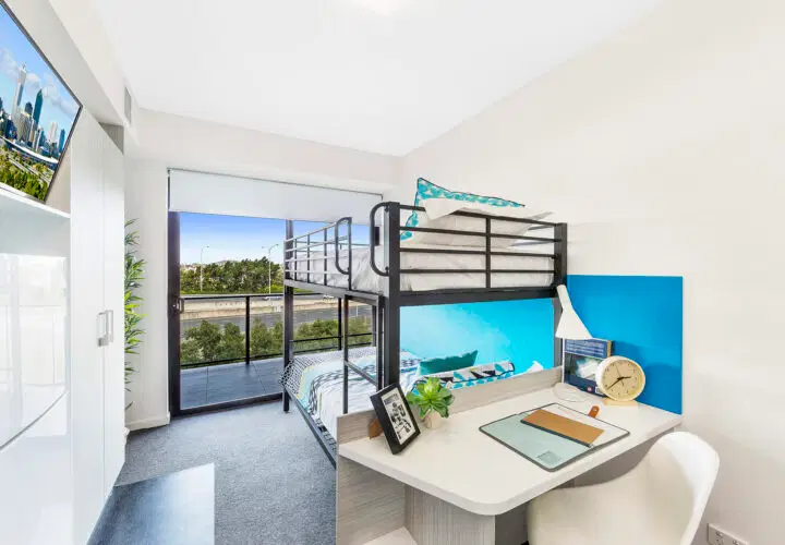 Scape Regent, Brisbane – Twin Bunk, King Single Bed, Balcony