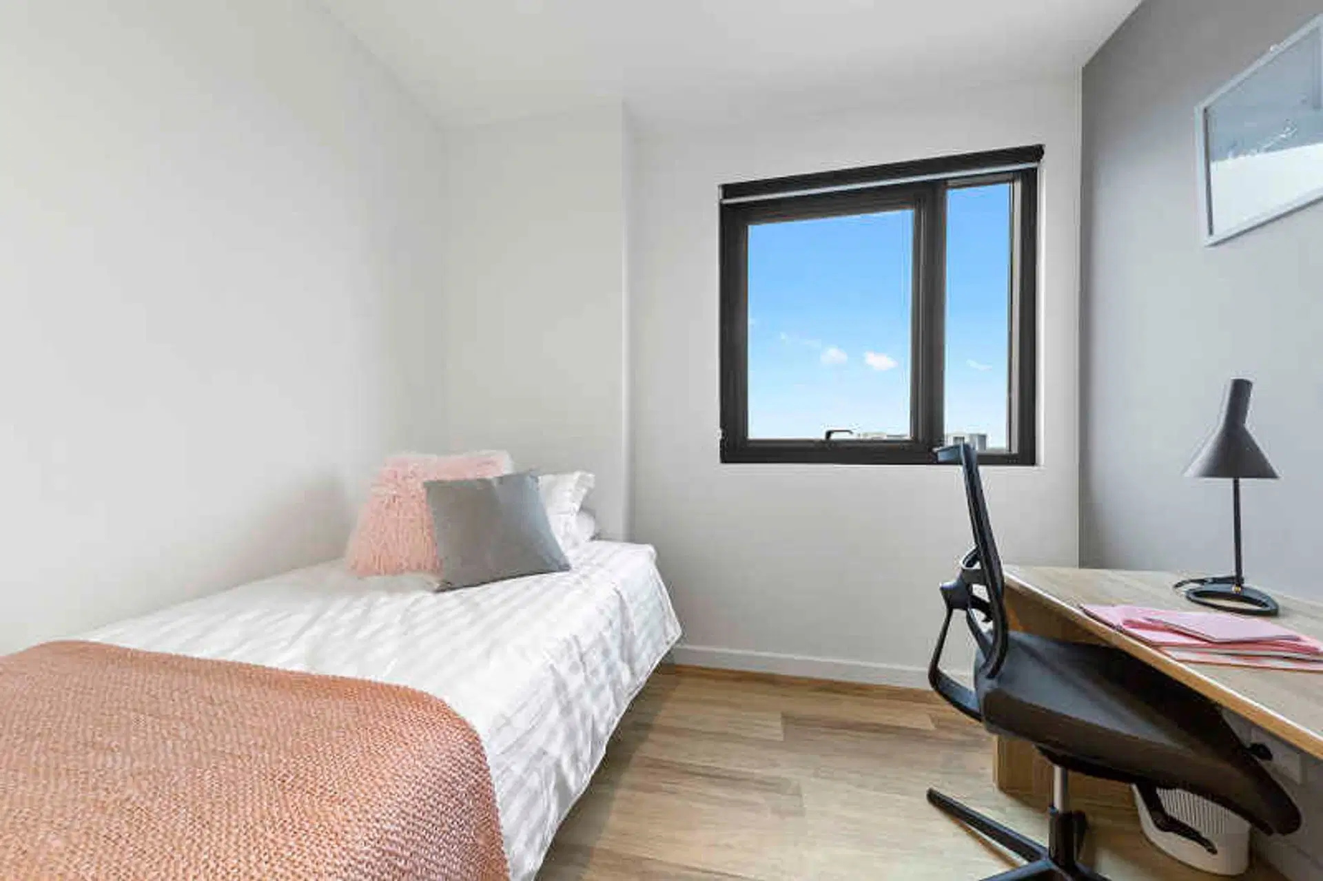 Scape Waymouth, Adelaide – 3 Bedroom Shared Bathroom, King Single Bed