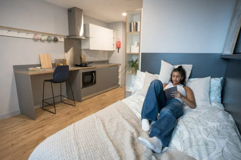 The West Wing, Cardiff – Premium Studio