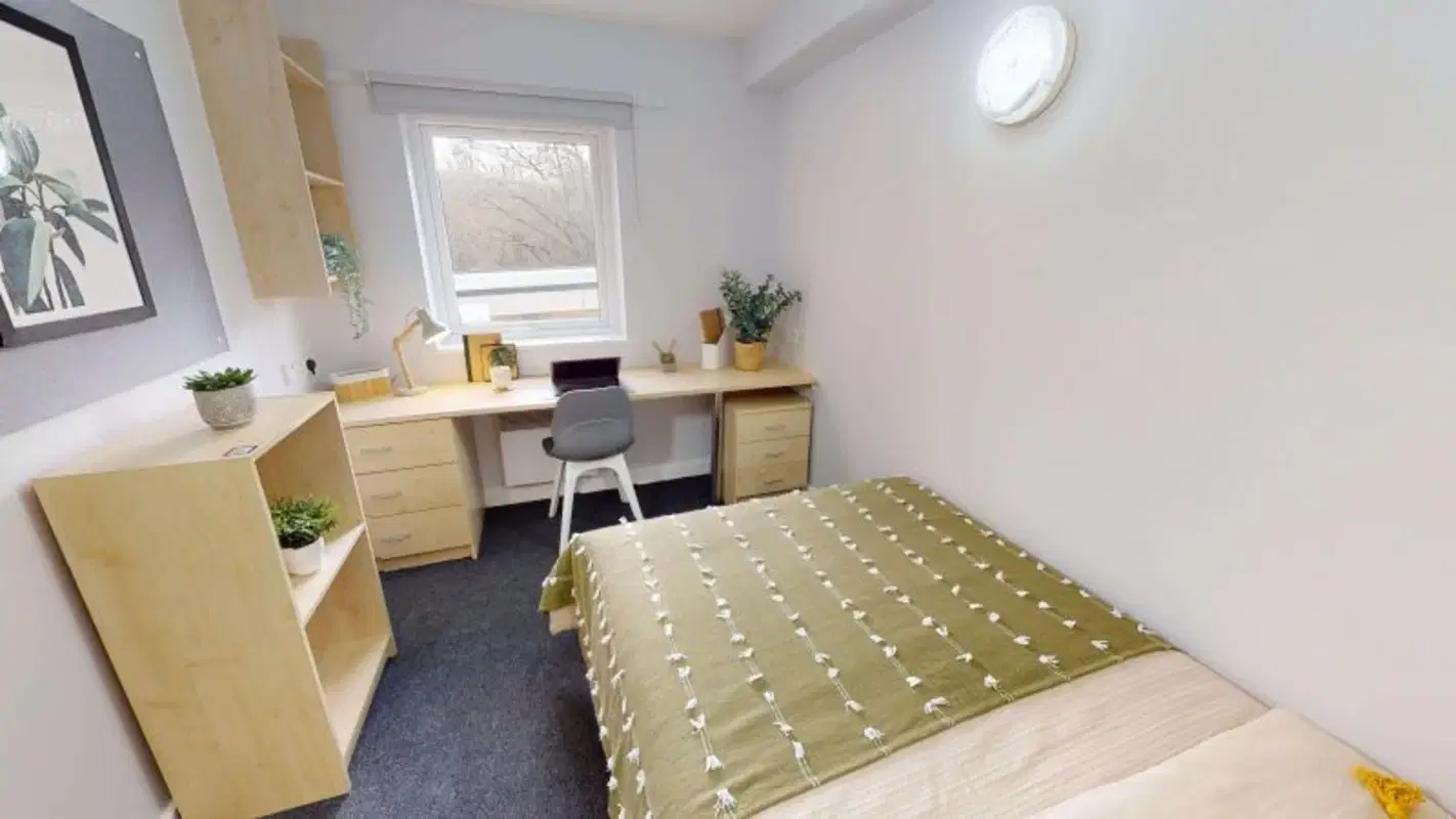 iQ Little Aspley House, Huddersfield – Copper En suite Plus