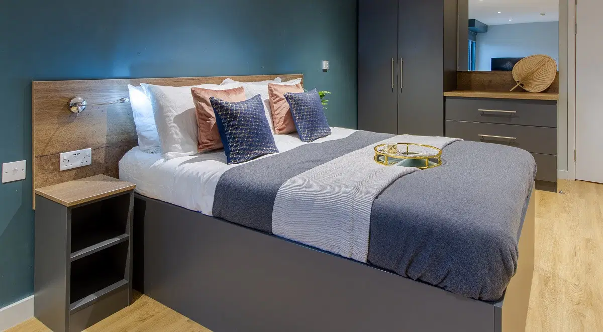 Crown House, Sheffield – Presidential Studio