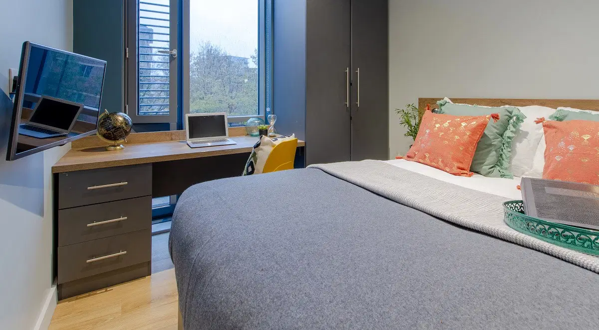 Crown House, Sheffield – 2 Bed Apartment