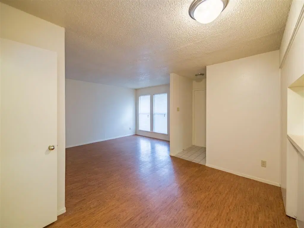 Forest Creek Village Apartments, Austin