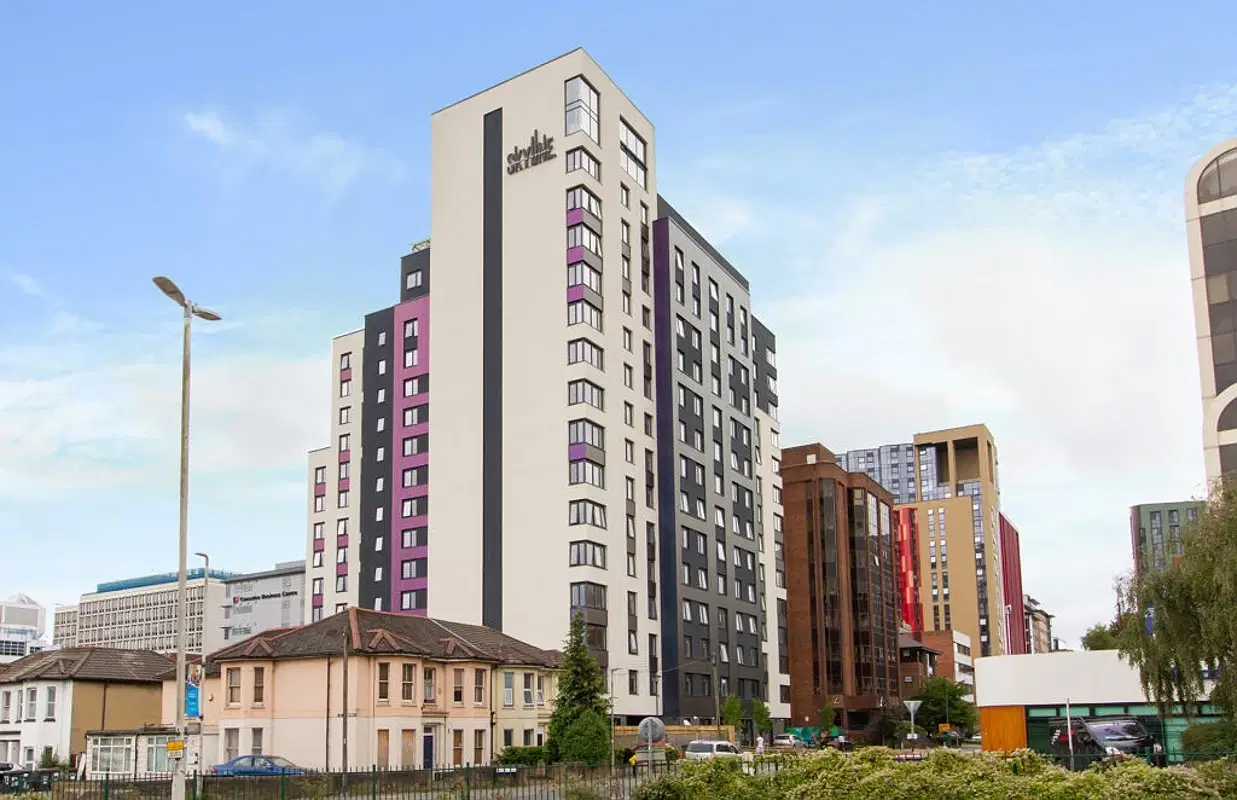 Skyline, Bournemouth – Exterior