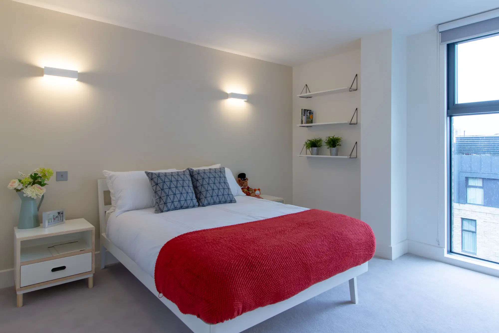 Spring Mews, London – 2 Bed Apartment Platinum Second Room-Spring Mews The Apartment