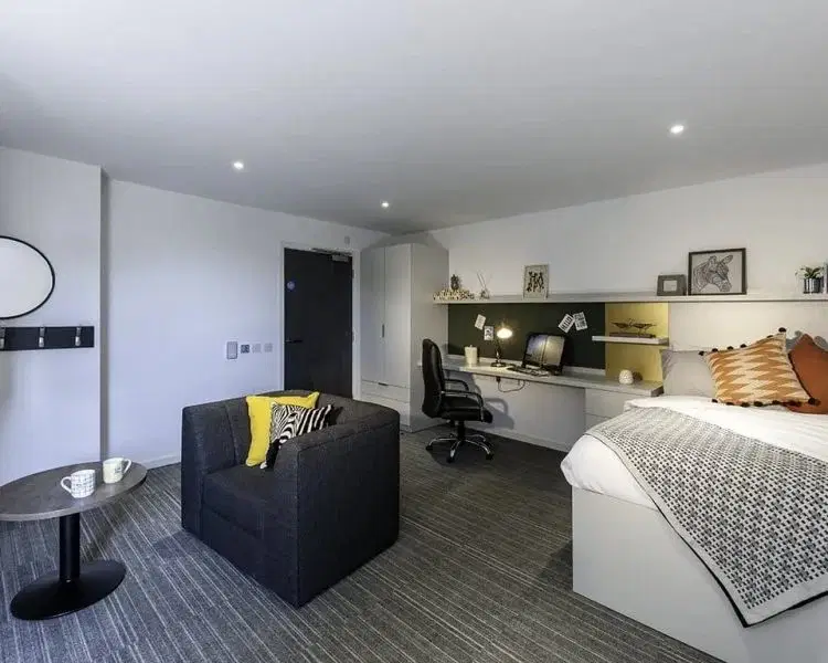New Park, Edinburgh – Studio Apartment Diamond