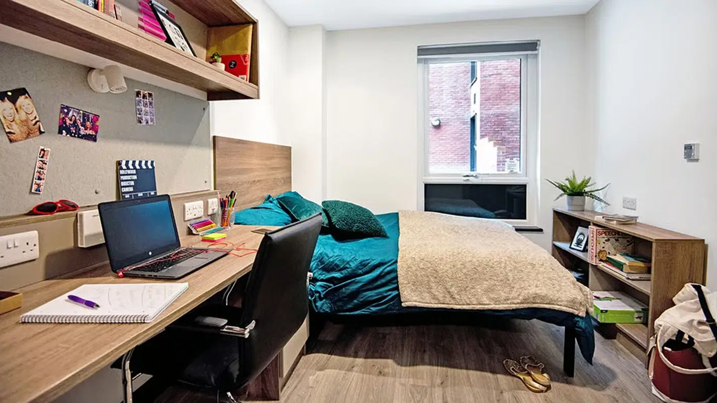 Coppergate, Swansea – Classic Ensuite