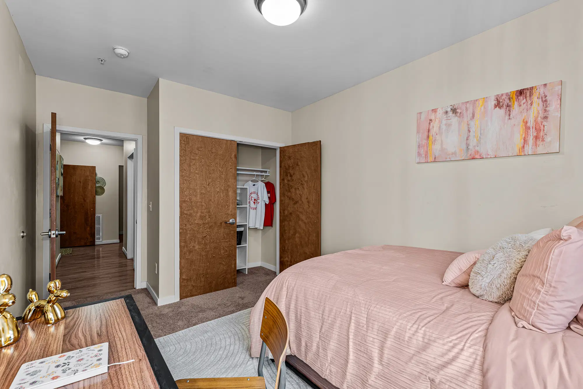 The Flats, Normal – Bedroom