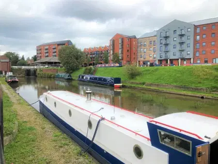 Waterside Court, Chester – Exterior
