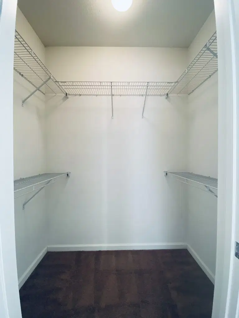 Ironwood Gardens Apartments, Normal – Amenities
