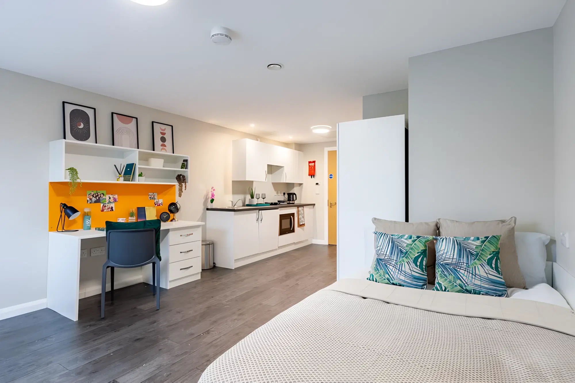 One Islington Plaza, Liverpool – Premier Studio