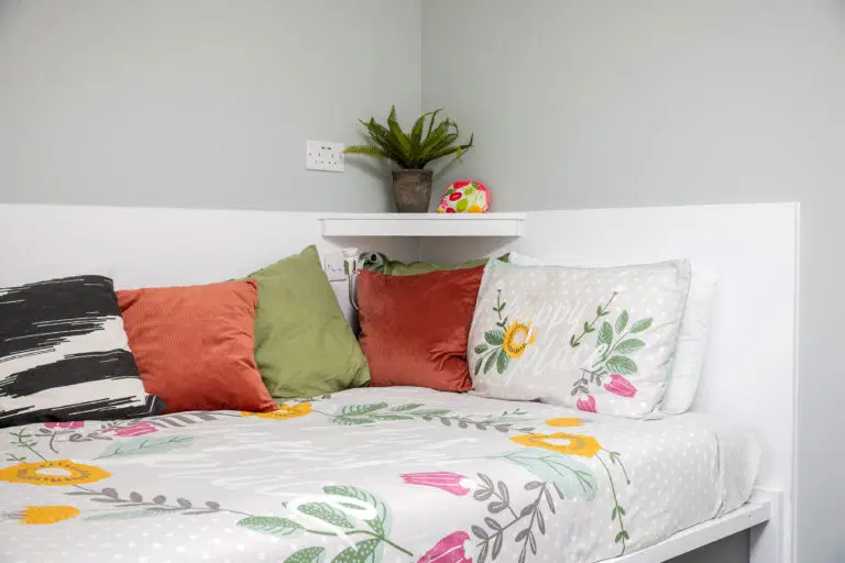 Base Glasgow, Glasgow – Premium Studio