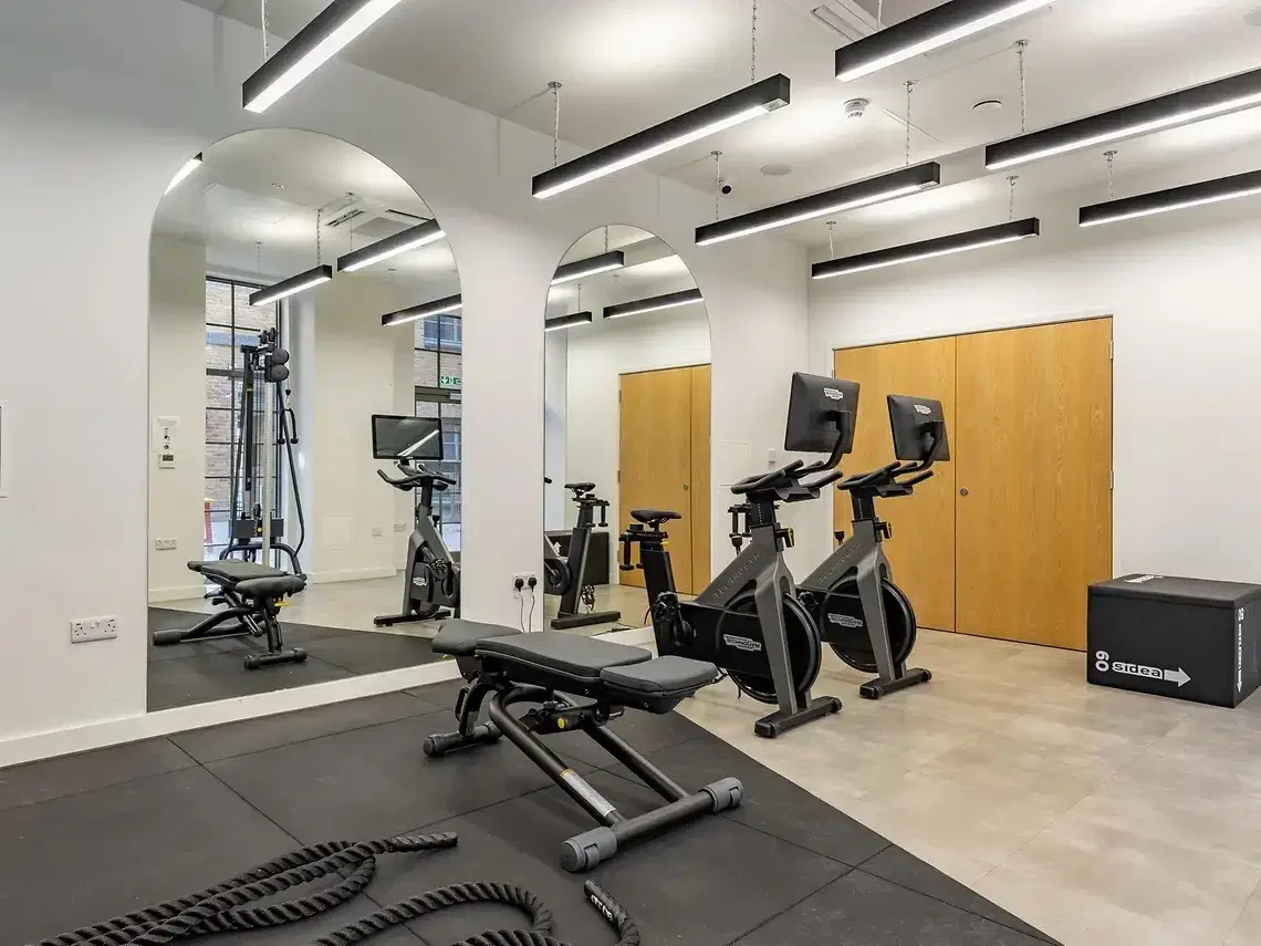 Yugo Depot Point, London – Amenities