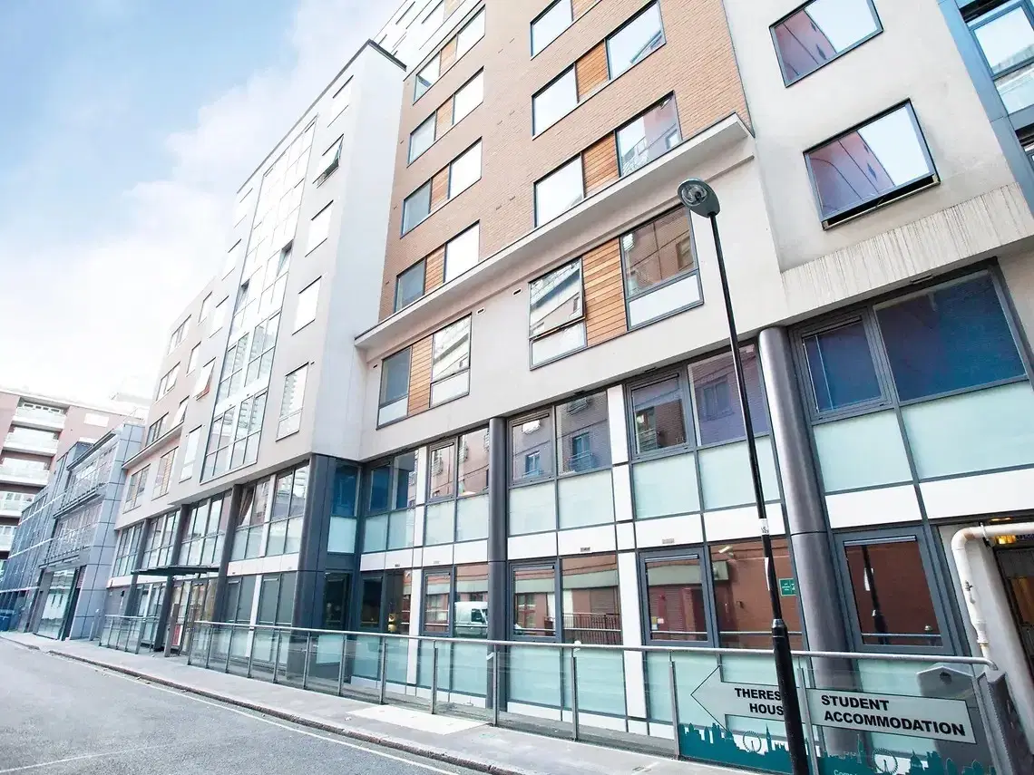 Yugo Therese House, London – Exterior