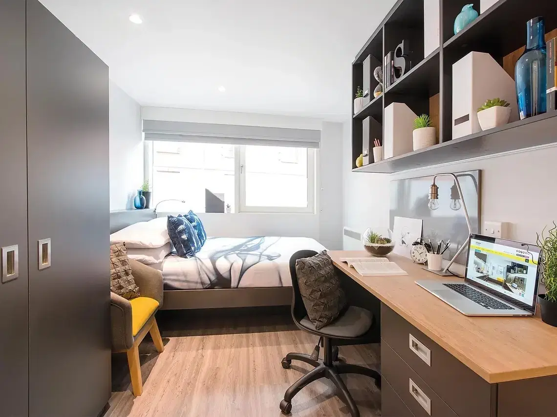 Yugo Therese House, London – Standard En Suite