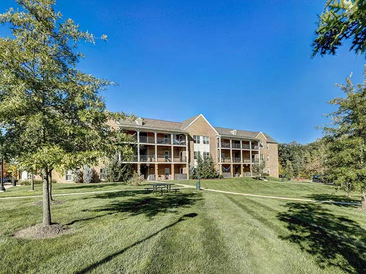 The Lodges, East Lansing – Exterior