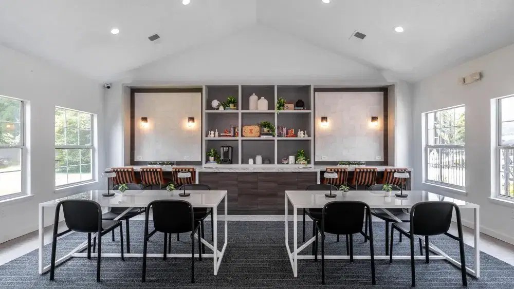 The Forge on Lincoln, Urbana – Amenities