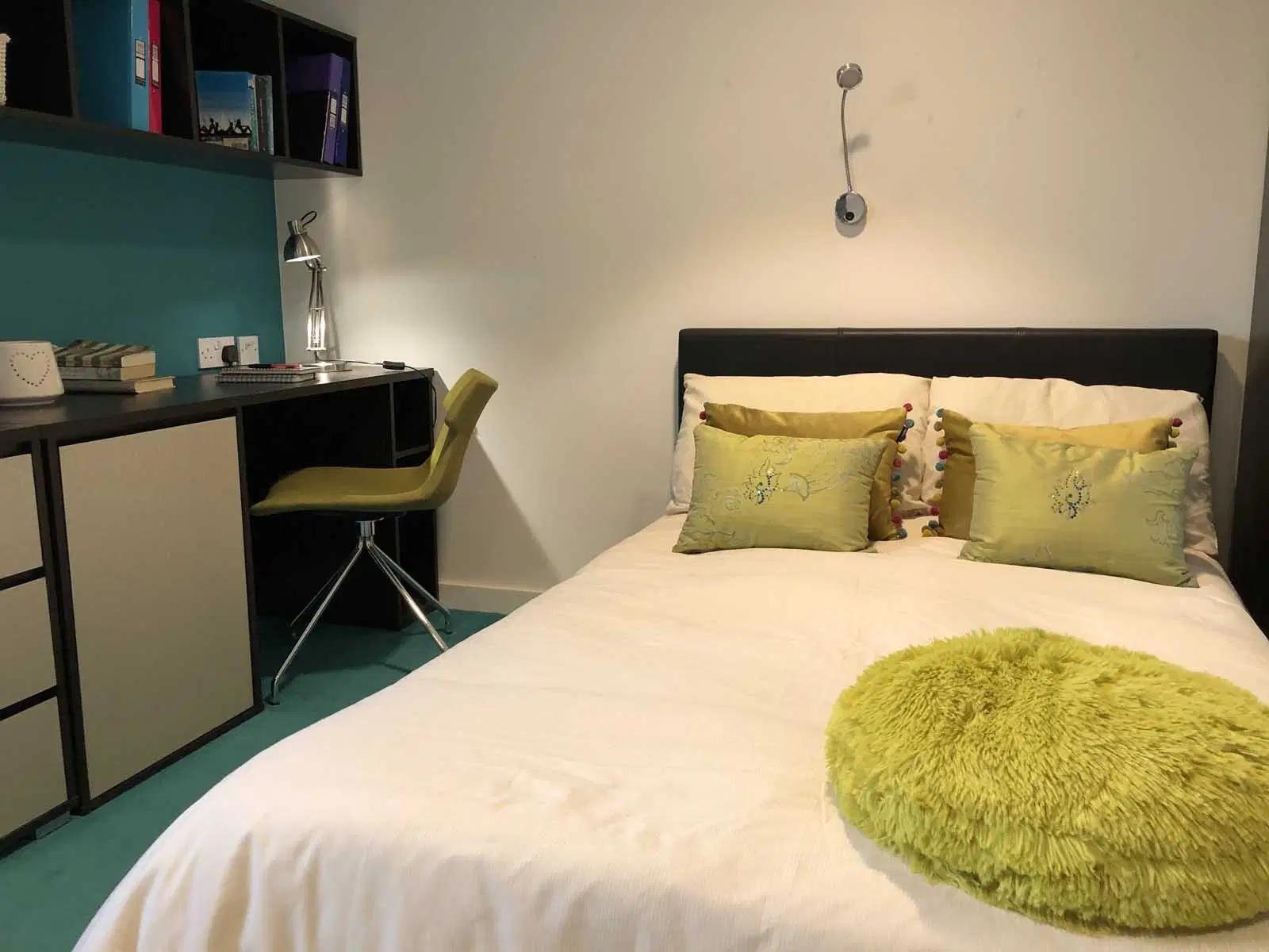 Plato House, Liverpool – Deluxe Studio