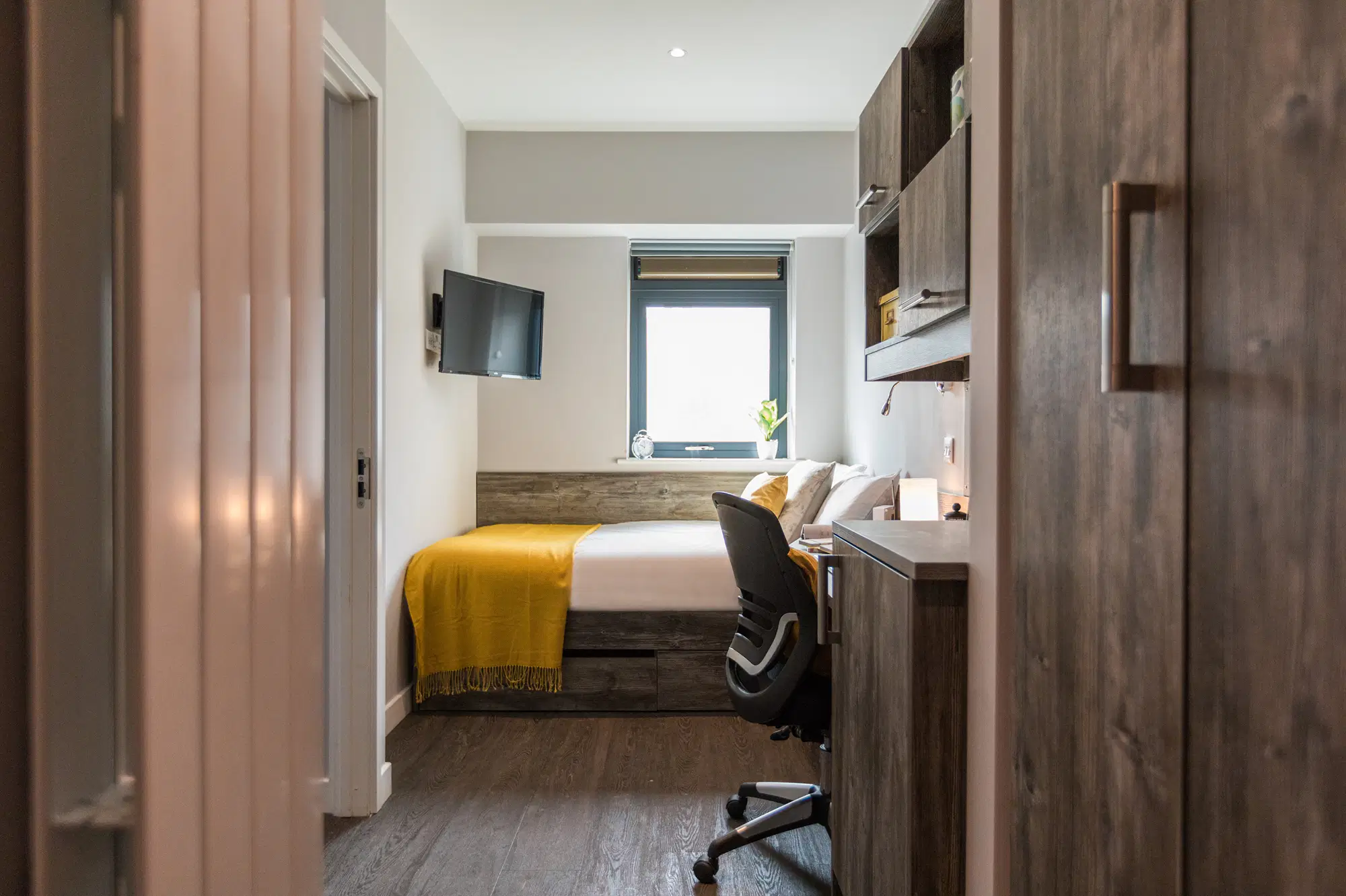 Queens Court, Reading – Gold Ensuite