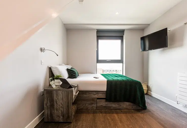 Queens Court, Reading – 2 Bed Penthouse
