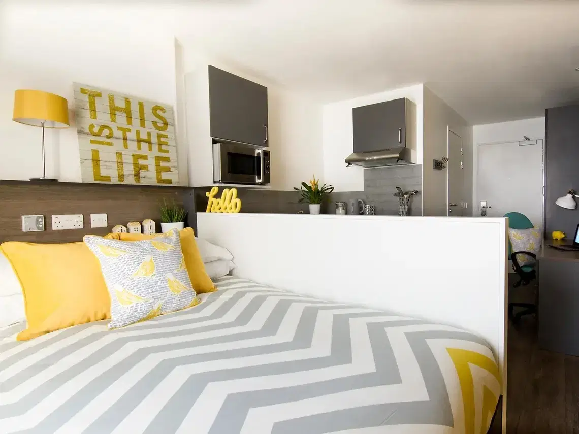 Yugo Beckley Point, Plymouth – Premium Penthouse Studio
