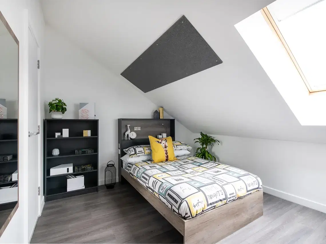 Yugo Anglia House, Cambridge – Deluxe Ensuite