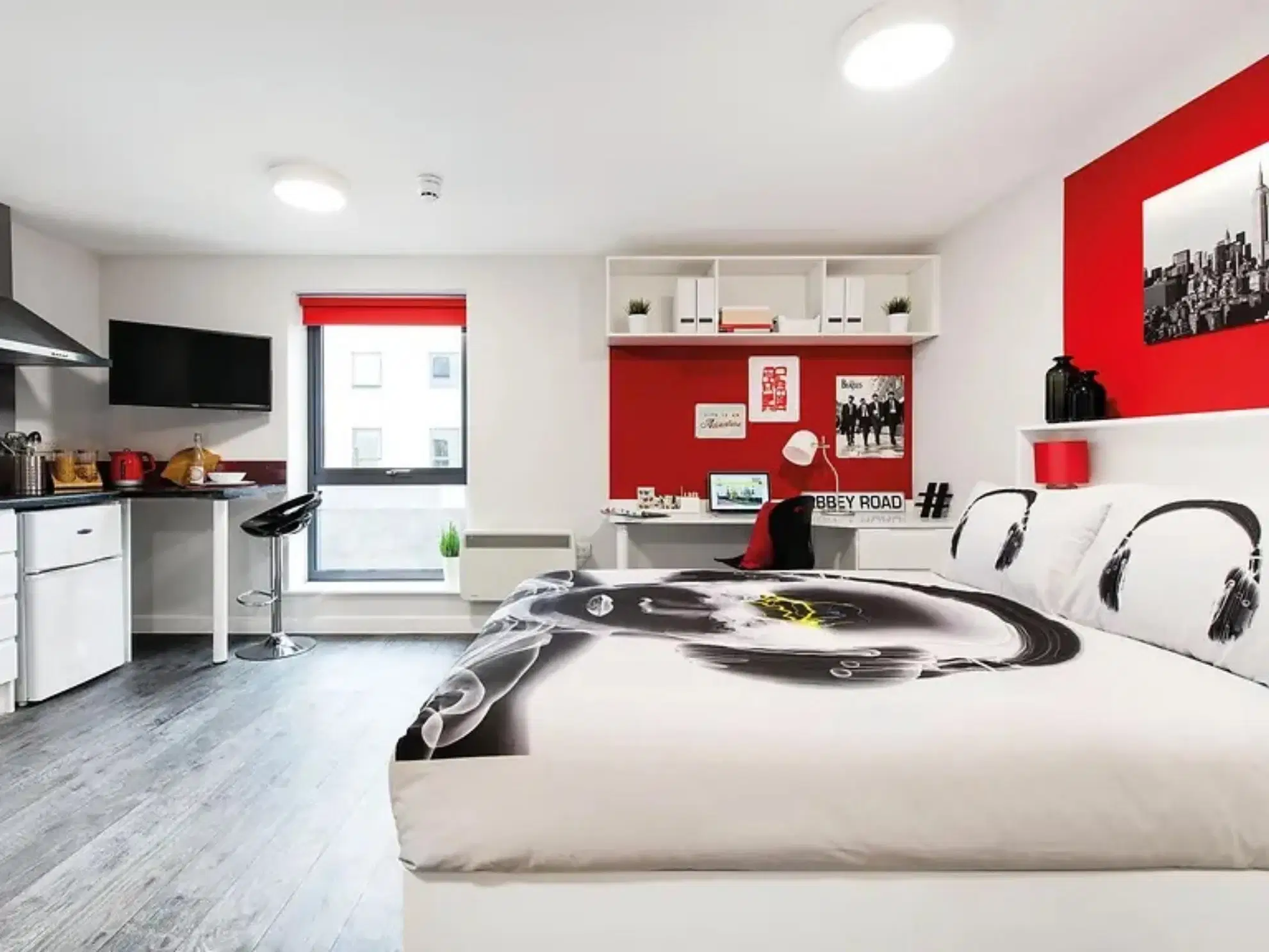 Yugo Arofan House, Cardiff – Premium Studio