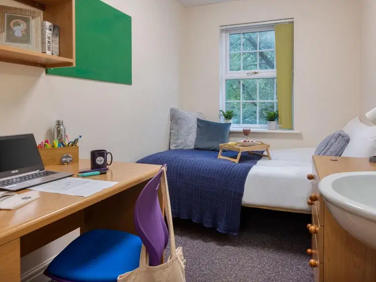 Yugo Cable Street, Lancaster – Classic Room