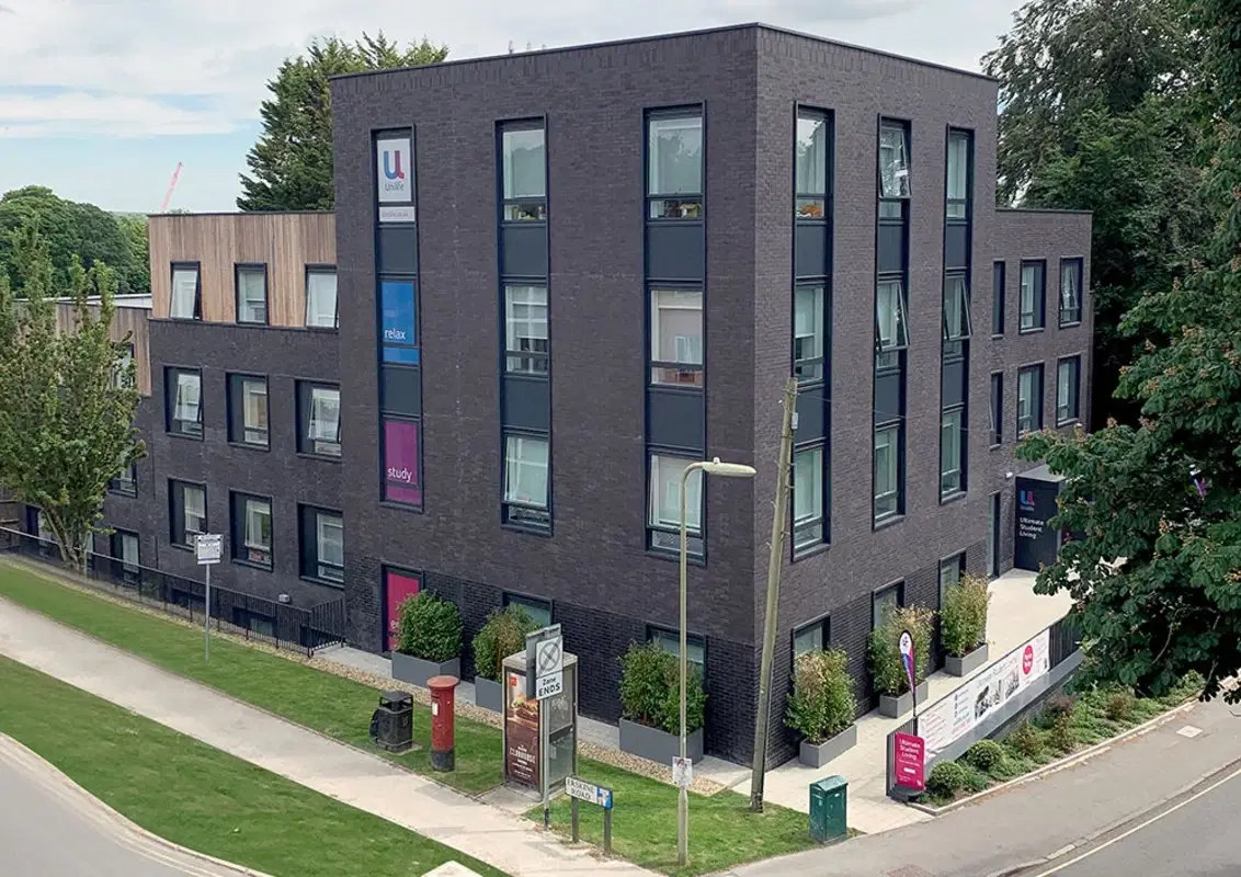 Unilife Sparkford House, Winchester – Exterior