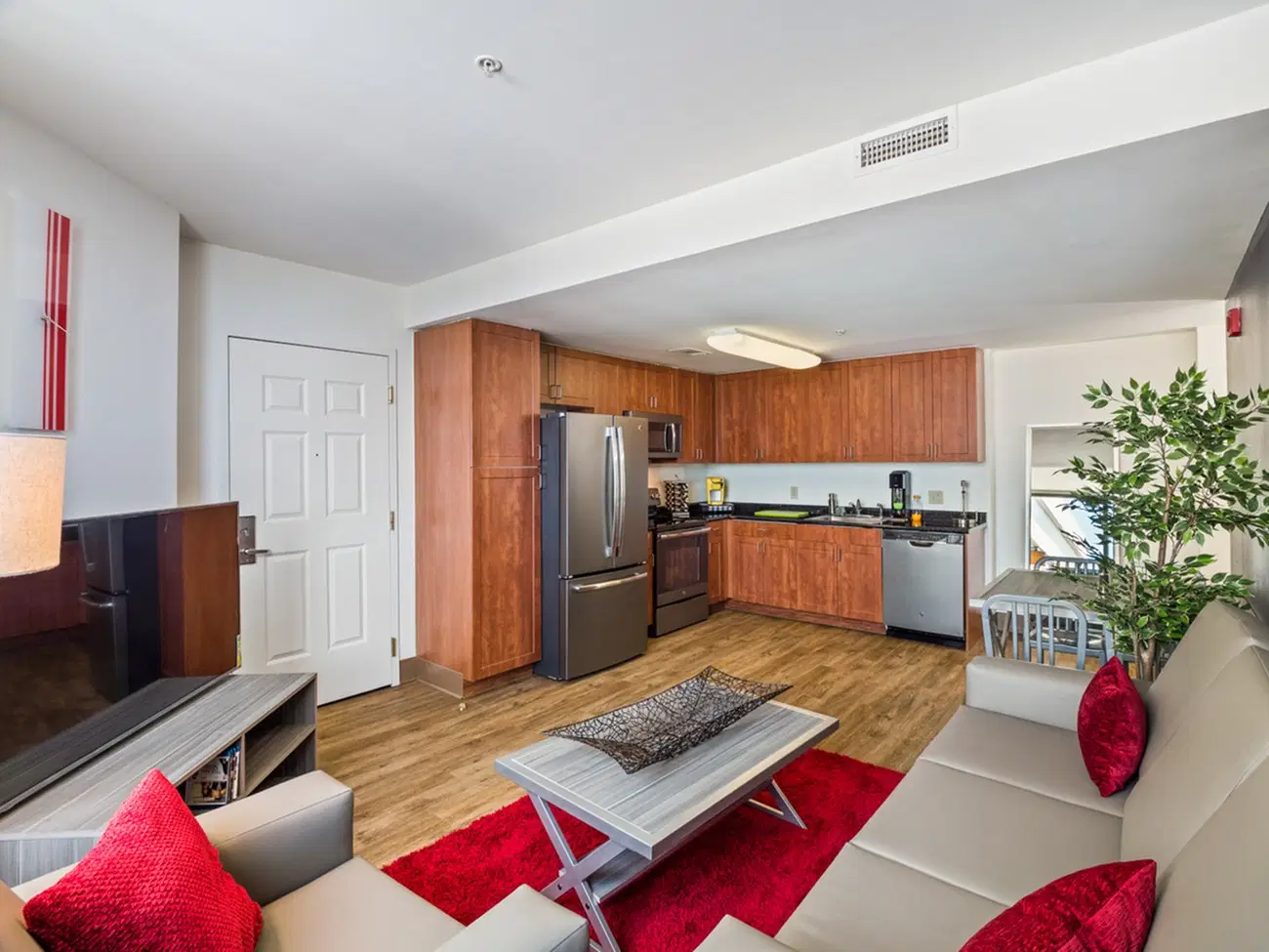 Vie Towers, College Park – Kitchen