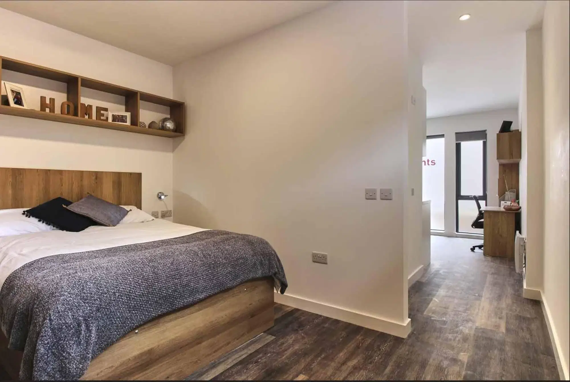 City Heights, Cardiff – Deluxe Plus Studio