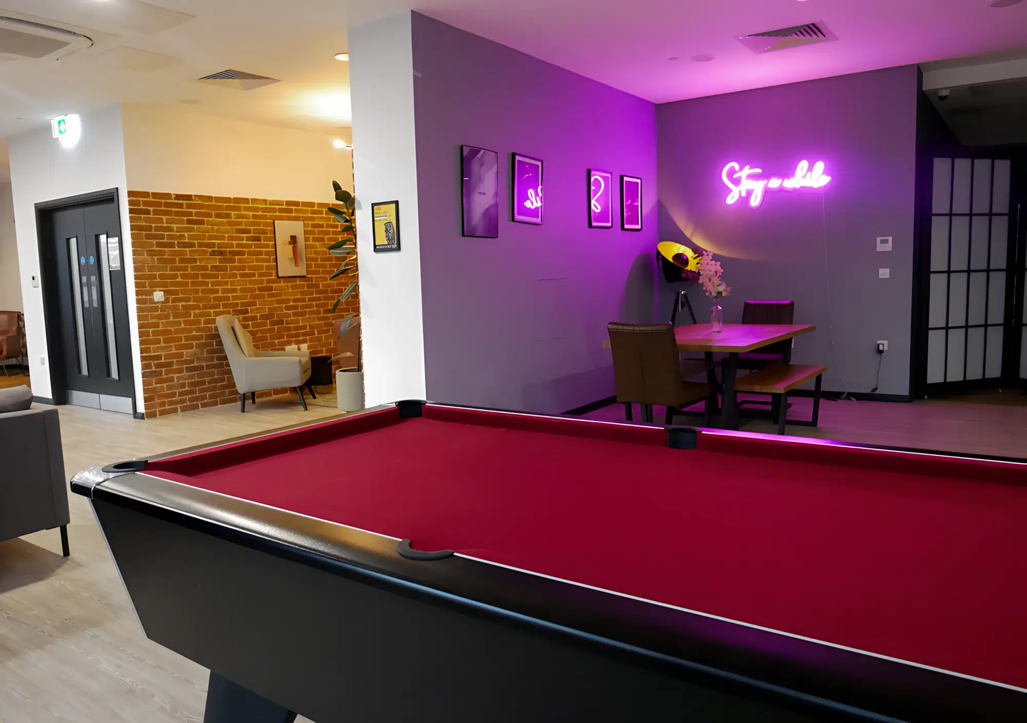 Little Patrick Street, Belfast – Amenities