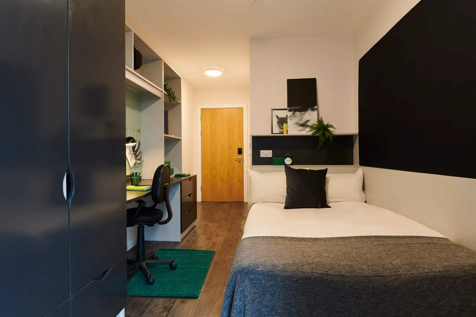 Binary Hub, Dublin – Gold Ensuite