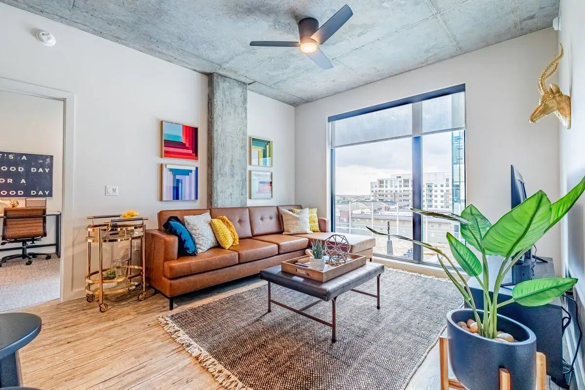 The Rev, College Station – 4 Bedroom 4 Bathroom