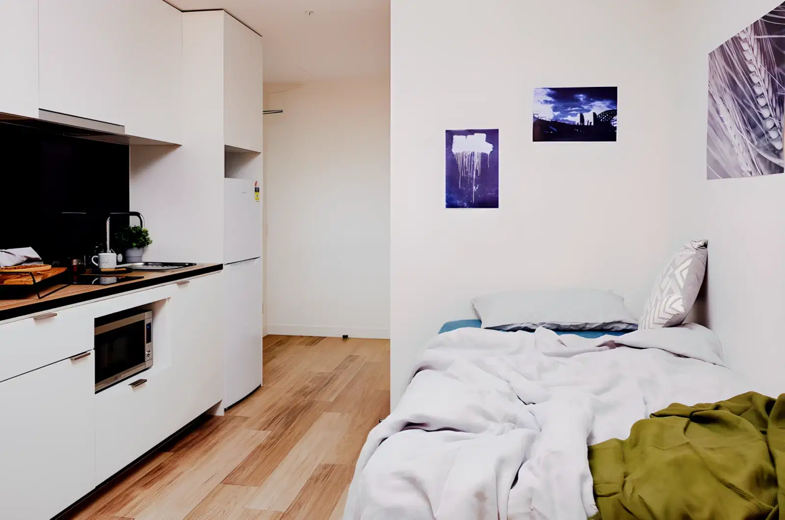 Scape La Trobe, Melbourne – Ultra Twin Apartment, King Single Bed