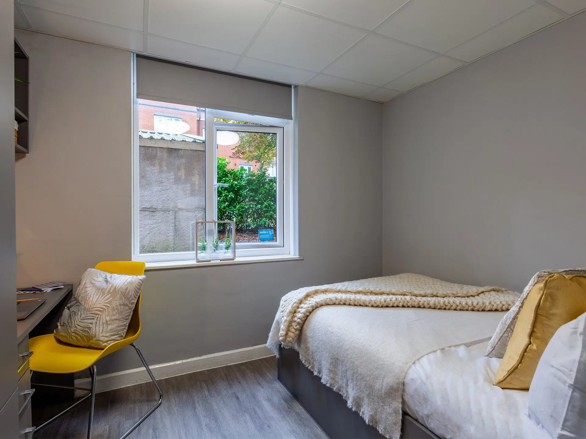 Allen Court, Manchester – Deluxe Ensuite