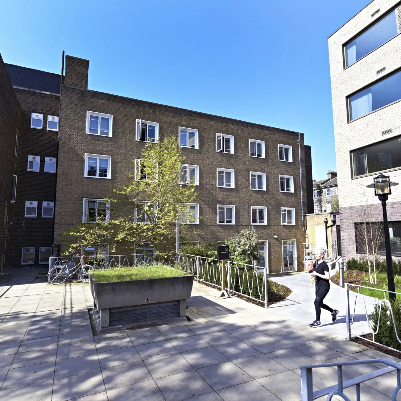 Surrey House, London – Exterior
