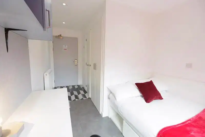 AXO New Cross, London – Bronze Ensuite
