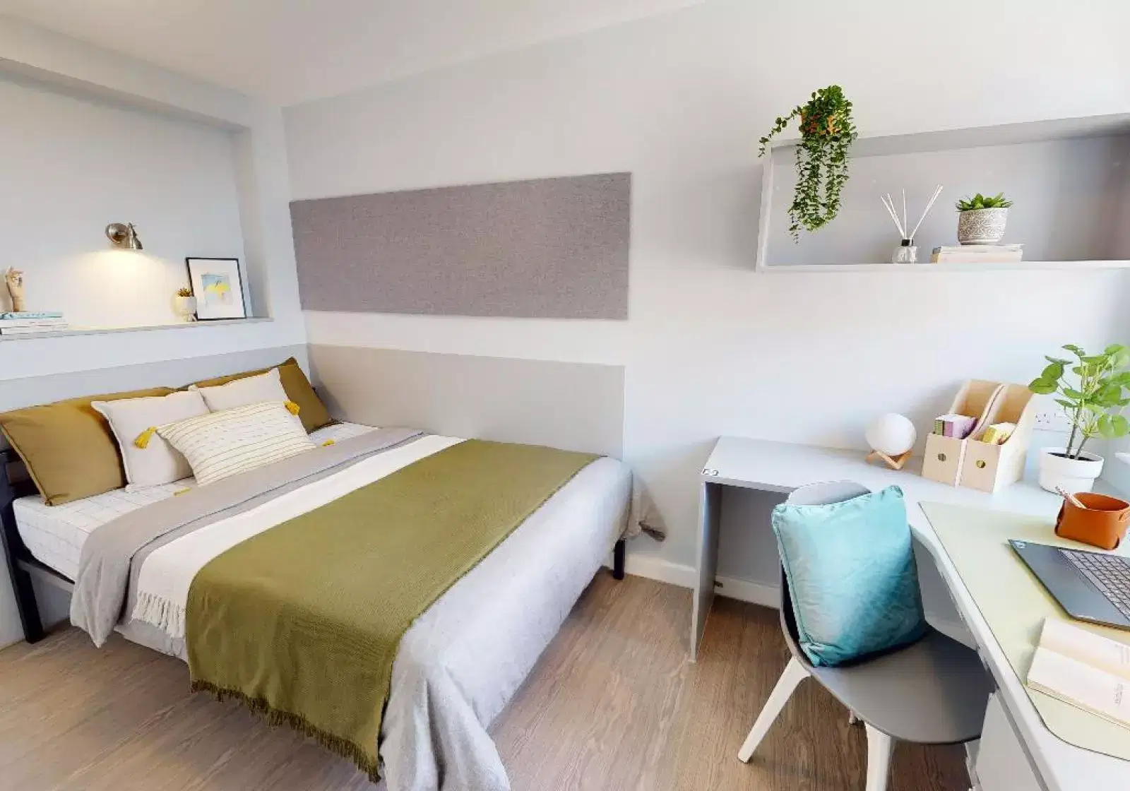 iQ Tufnell House, London – Silver Studio Plus