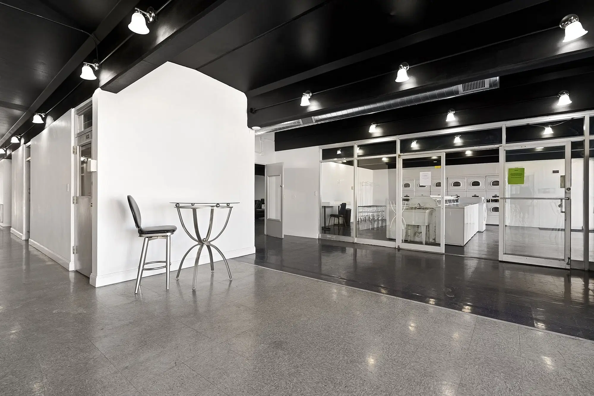 Saint Germain Square, Carbondale – Common Area