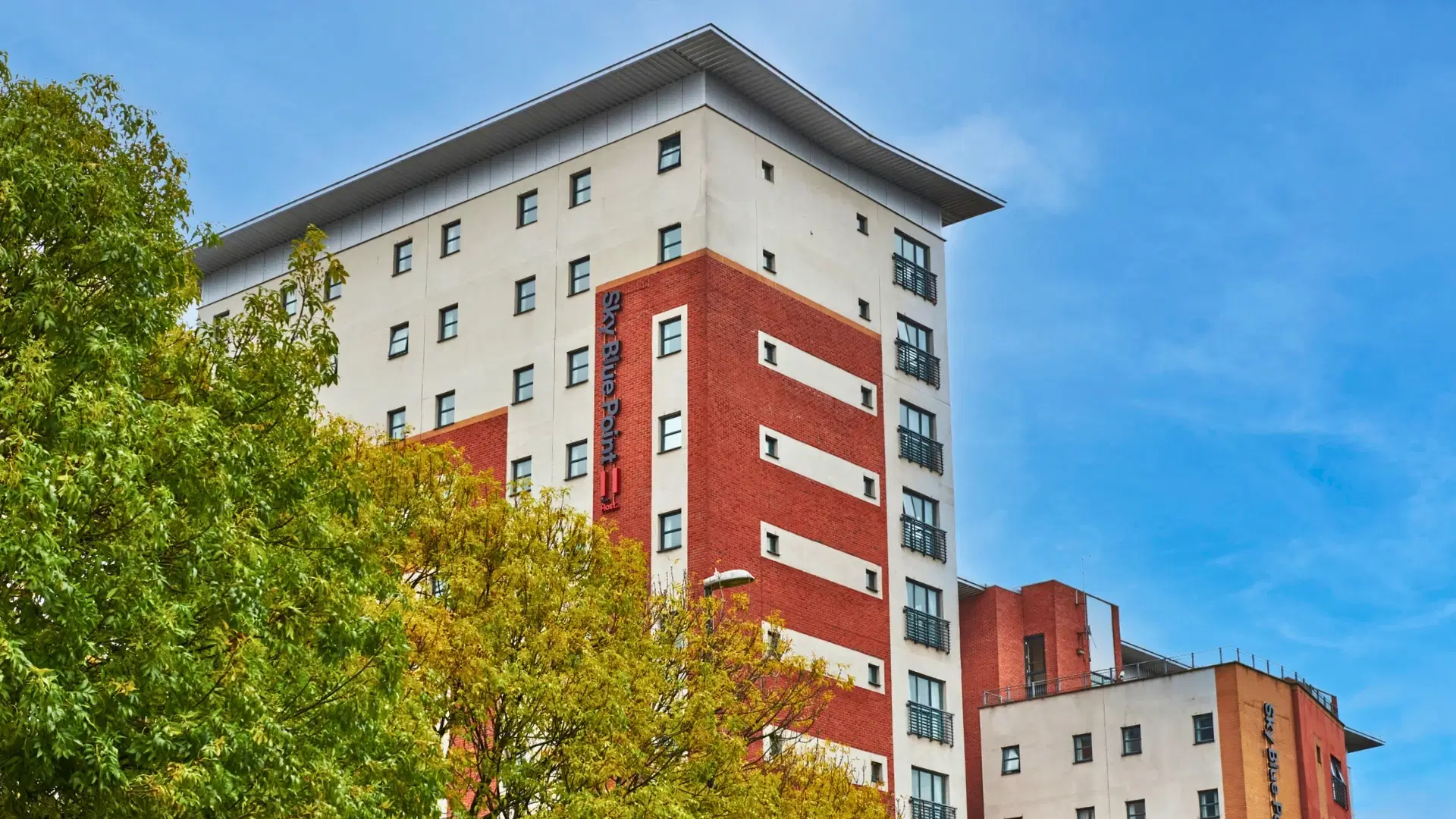 Sky Blue Point, Coventry – Exterior